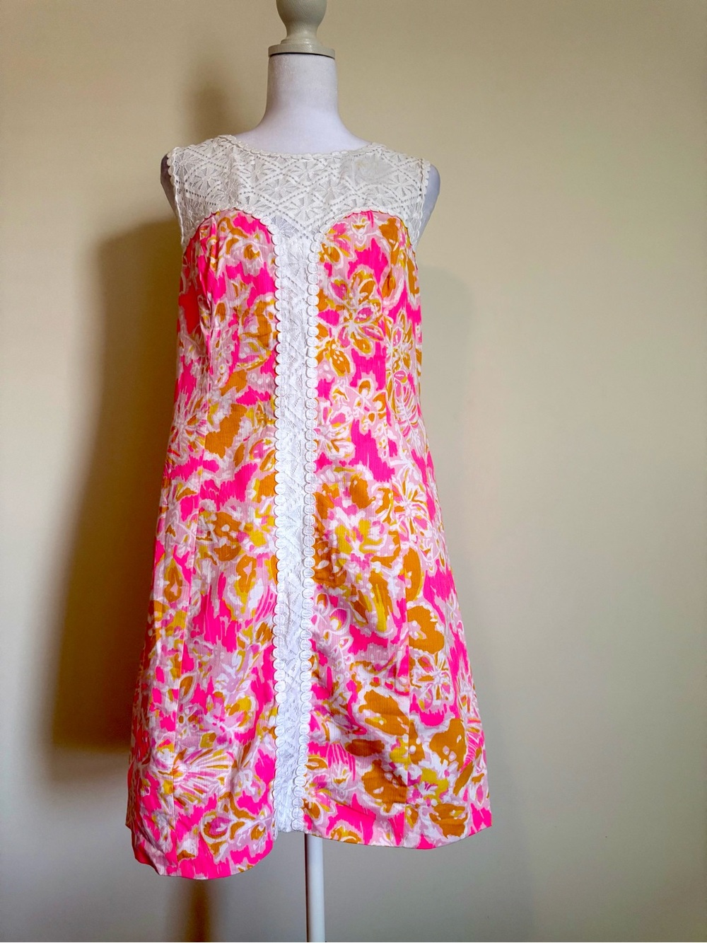 Lilly Pulitzer Sophia lace shift dress in ker royal pink Lala size 10